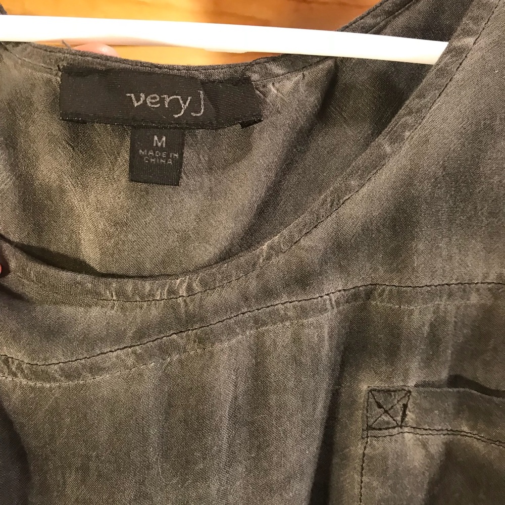 Gray Tank Top - Picture 5 of 5